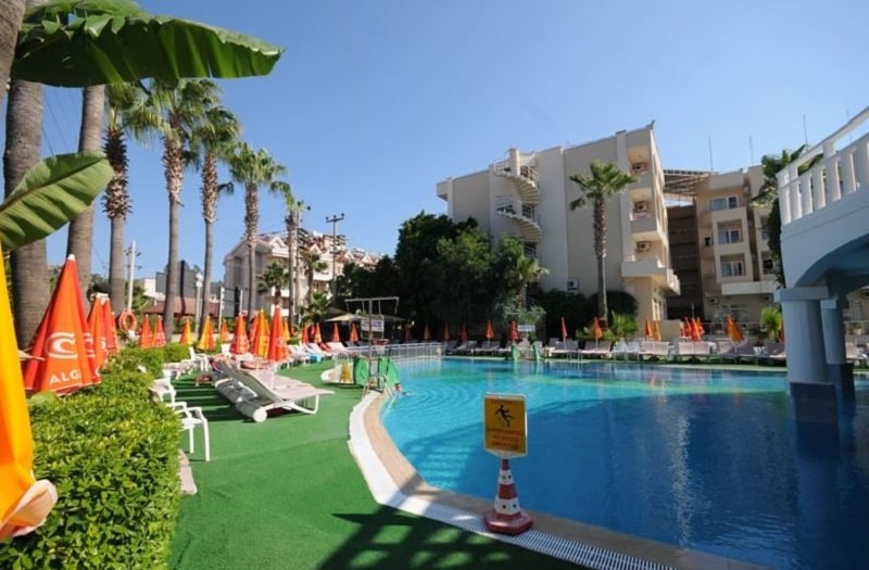 Club Atrium Hotel & Apartments