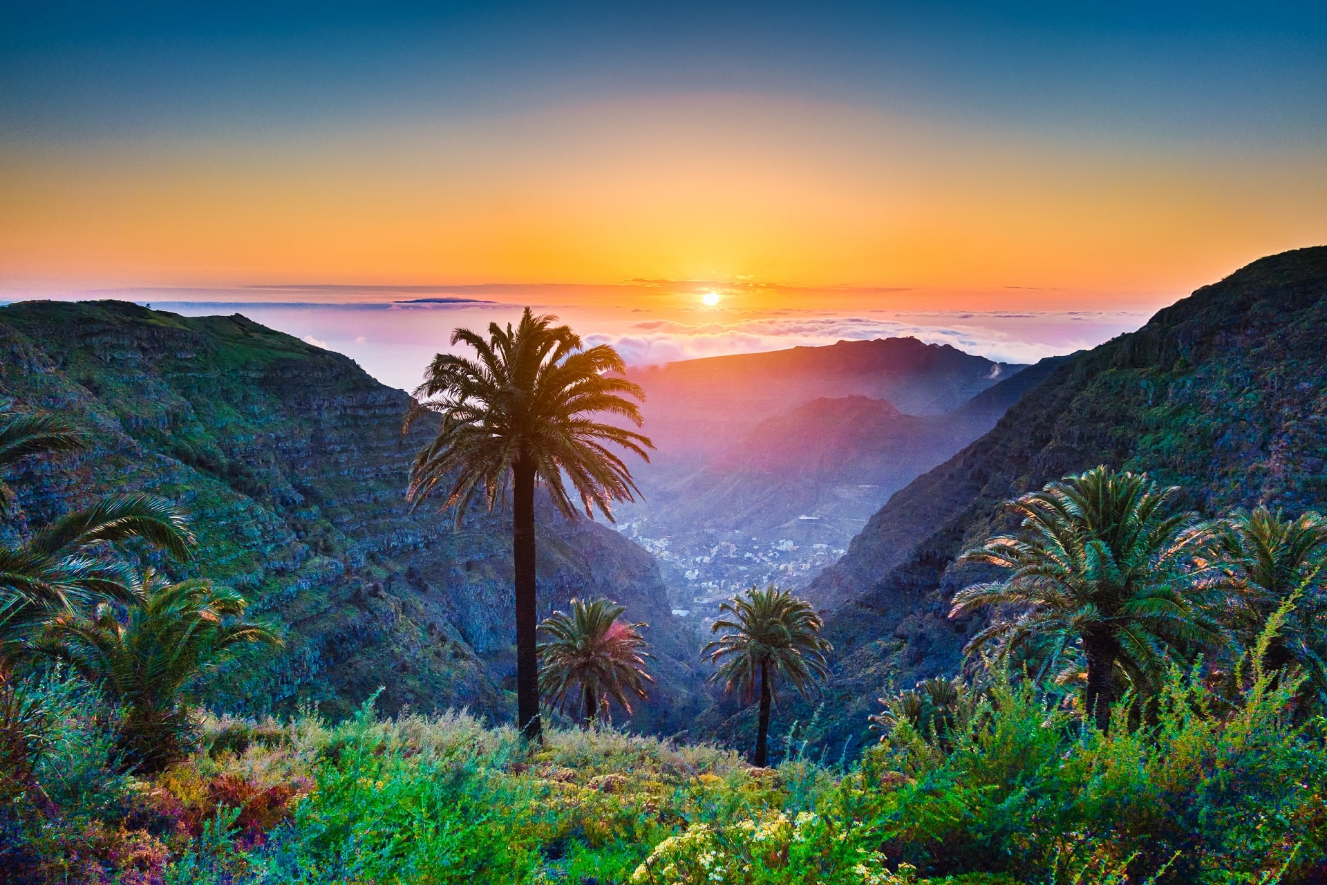 Bed & Breakfast Holidays to Gran Canaria