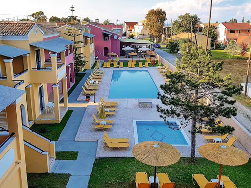 Sellas Hotel & Apartments