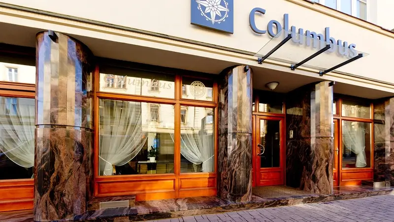 Columbus Hotel